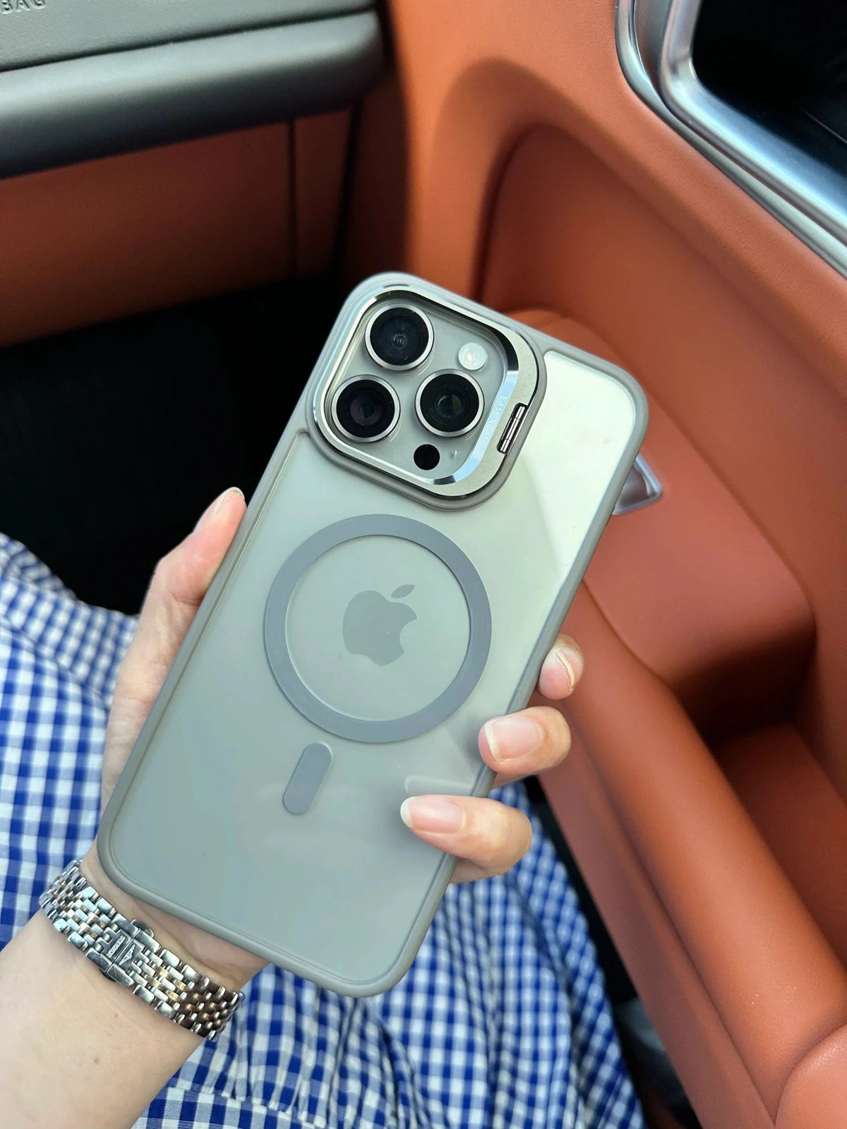 Nano Flex case with complete protection and flexible support