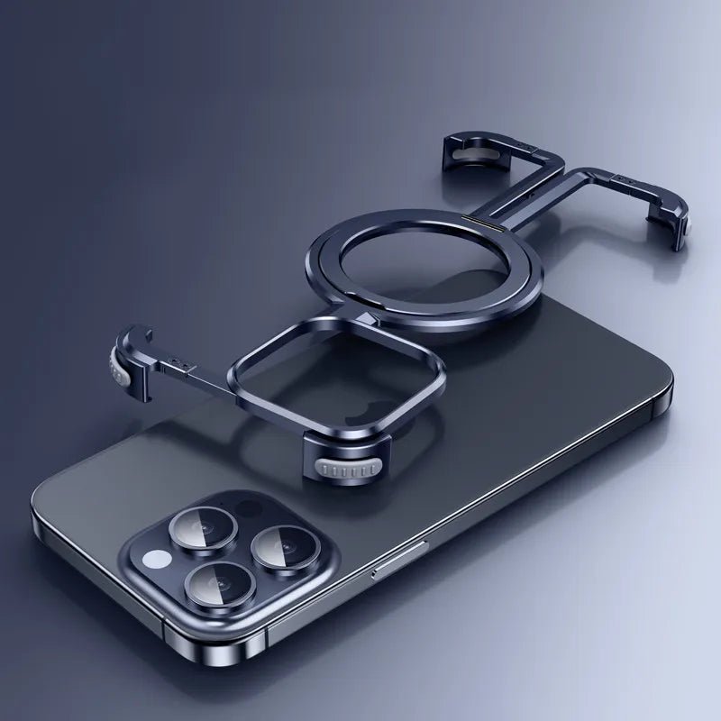 iPhone case in reinforced aluminum and MagSafe charging