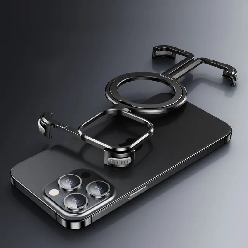 iPhone case in reinforced aluminum and MagSafe charging