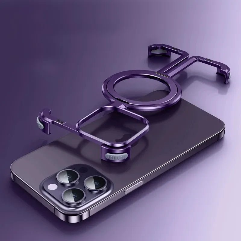 iPhone case in reinforced aluminum and MagSafe charging