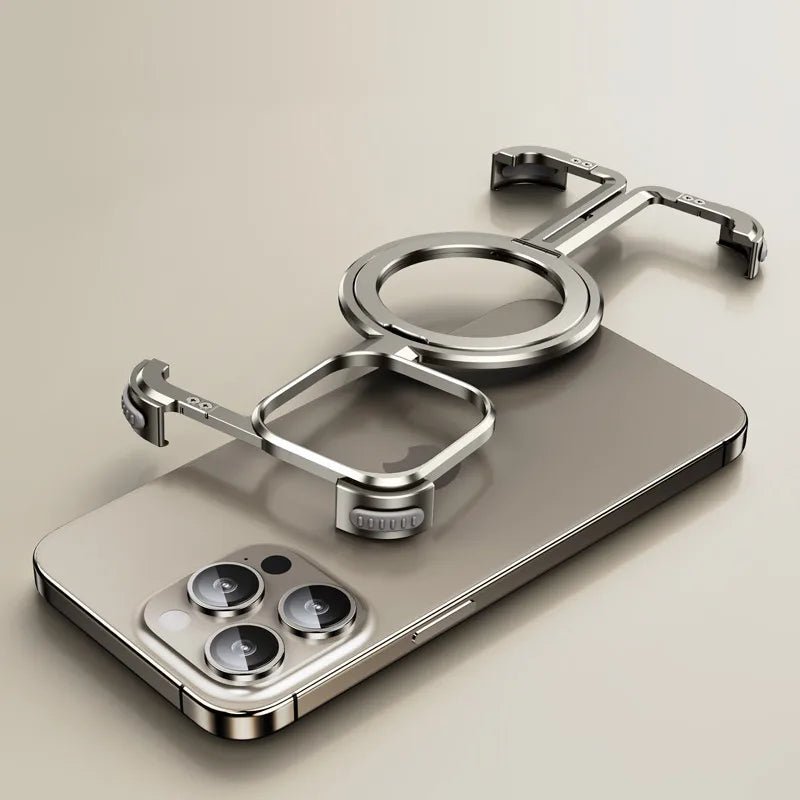 iPhone case in reinforced aluminum and MagSafe charging