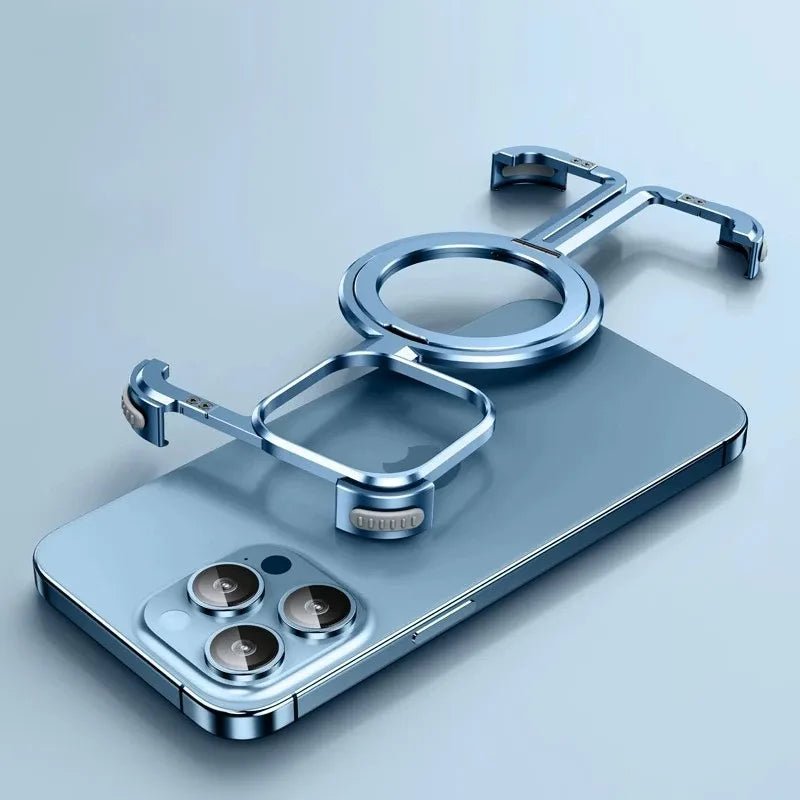 iPhone case in reinforced aluminum and MagSafe charging
