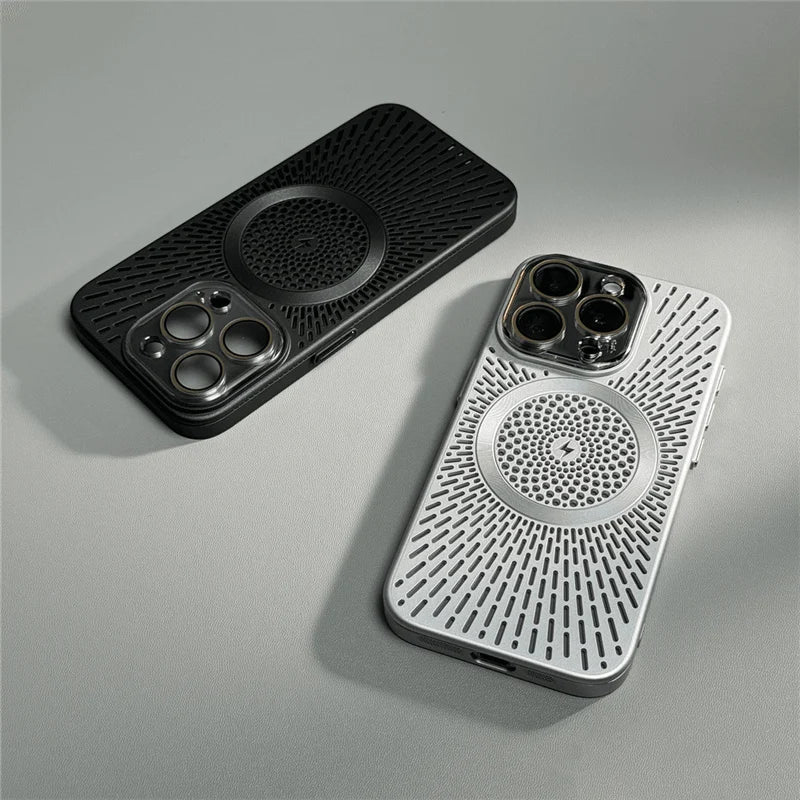 iPhone case with heat dissipation and MagSafe charging