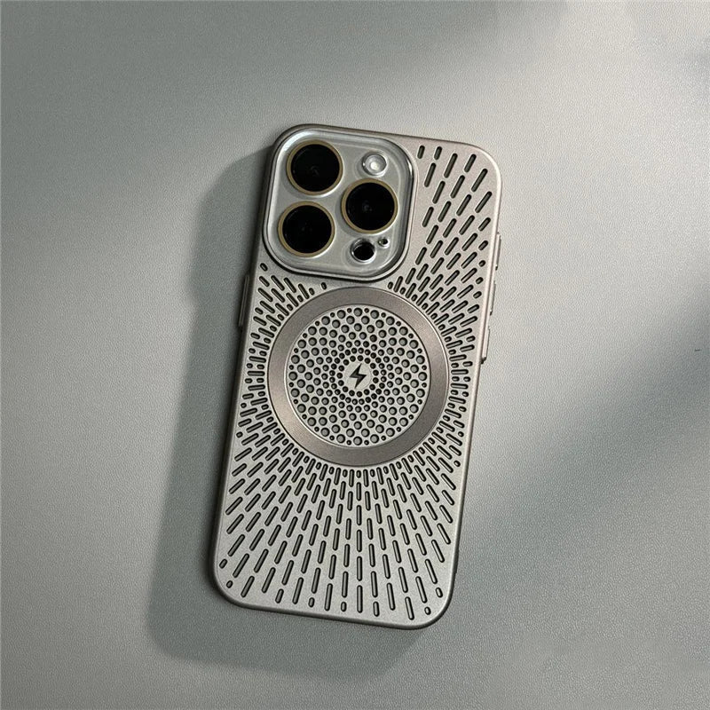 iPhone case with heat dissipation and MagSafe charging