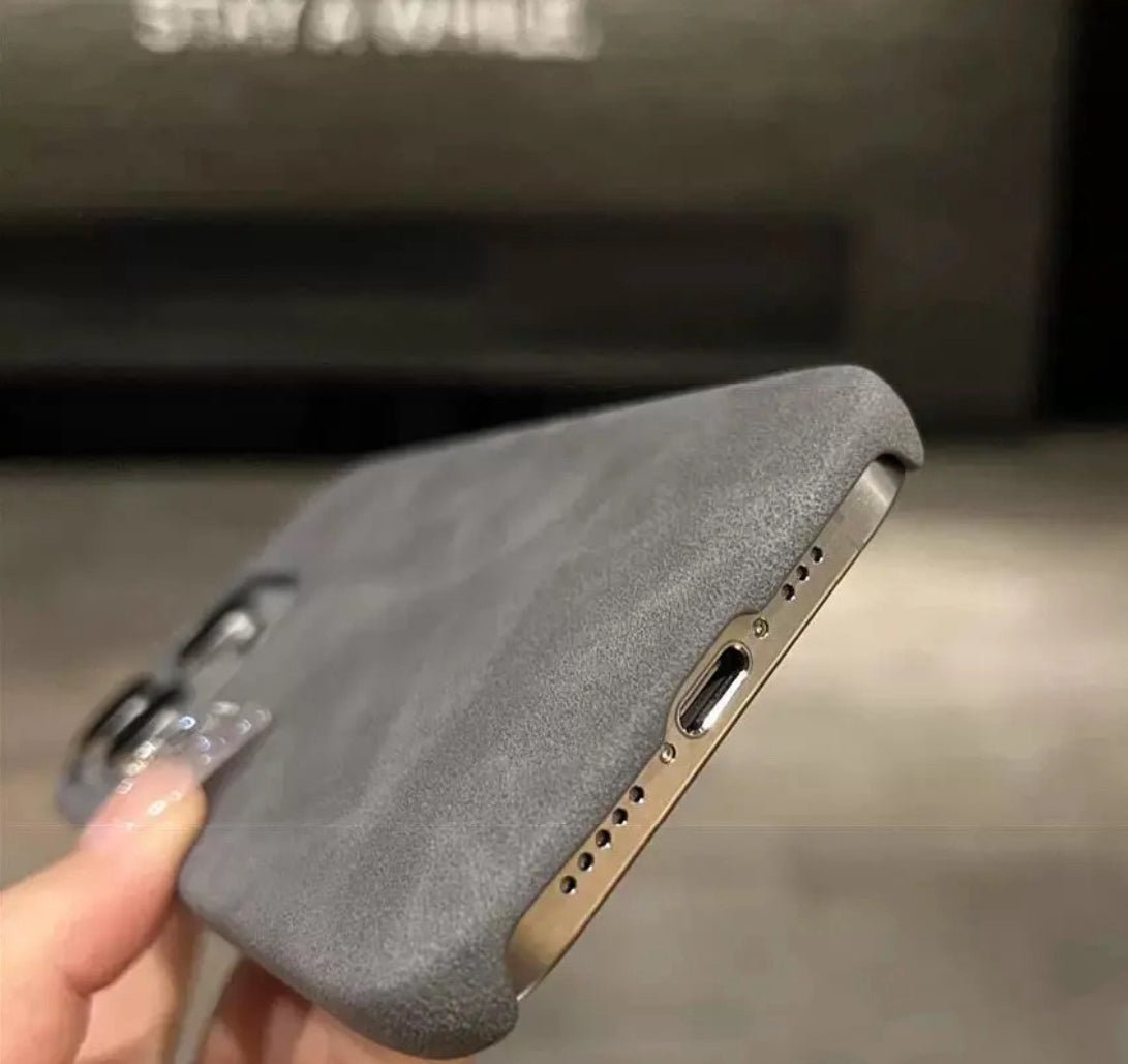 iPhone case in suede and minimalist design