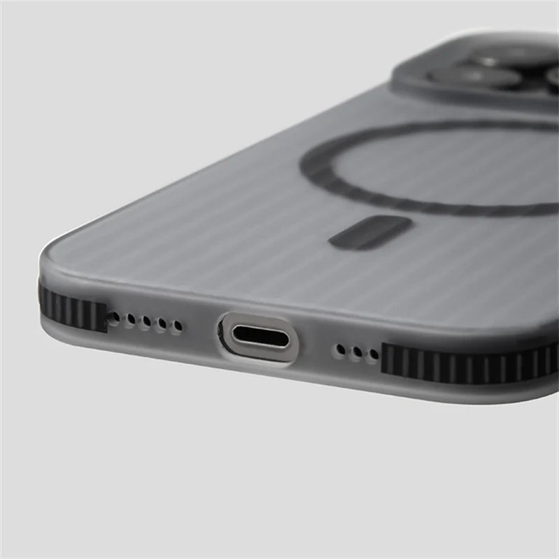 Minimalist iPhone Case with Matte MagSafe Charging