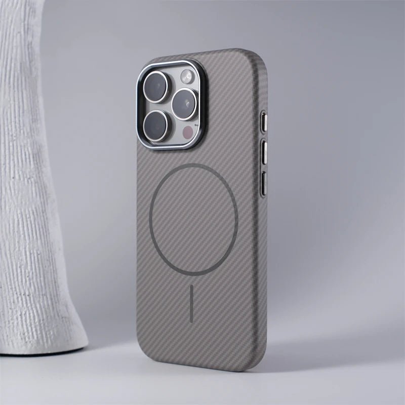 iPhone Case in Textured Carbon Fiber and MagSafe Charging