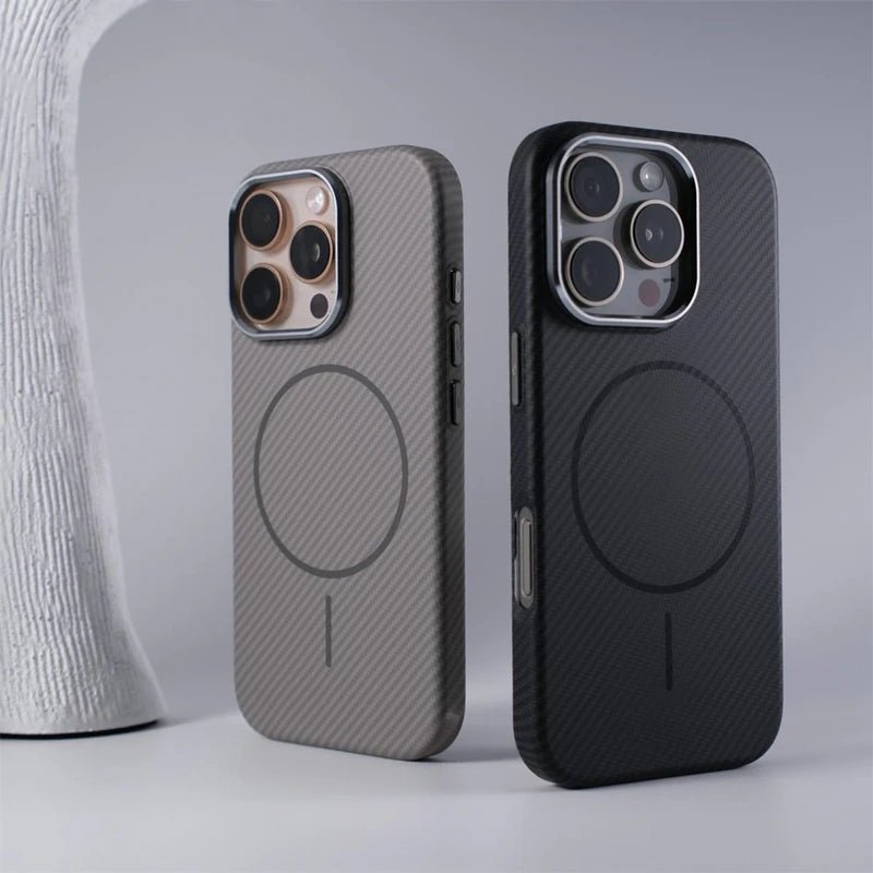 iPhone Case in Textured Carbon Fiber and MagSafe Charging