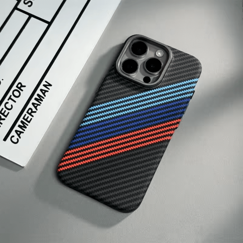 iPhone Case in Carbon Fiber with Magsafe charging