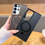 Samsung Case with Carbon Finish and MagSafe Charging