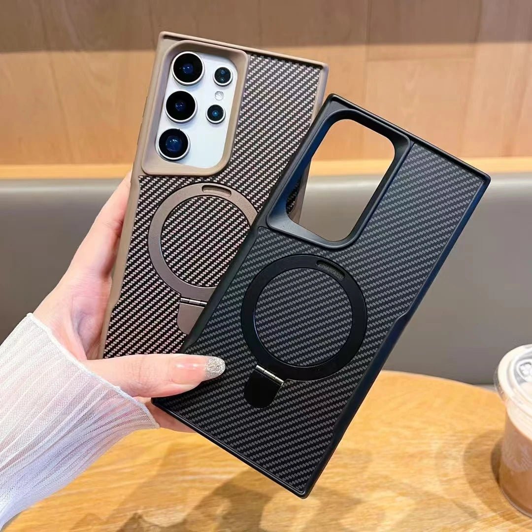 Samsung Case with Carbon Finish and MagSafe Charging