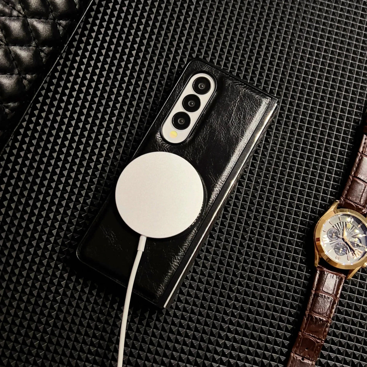 Samsung Z Fold Leather Case with MagSafe Charging