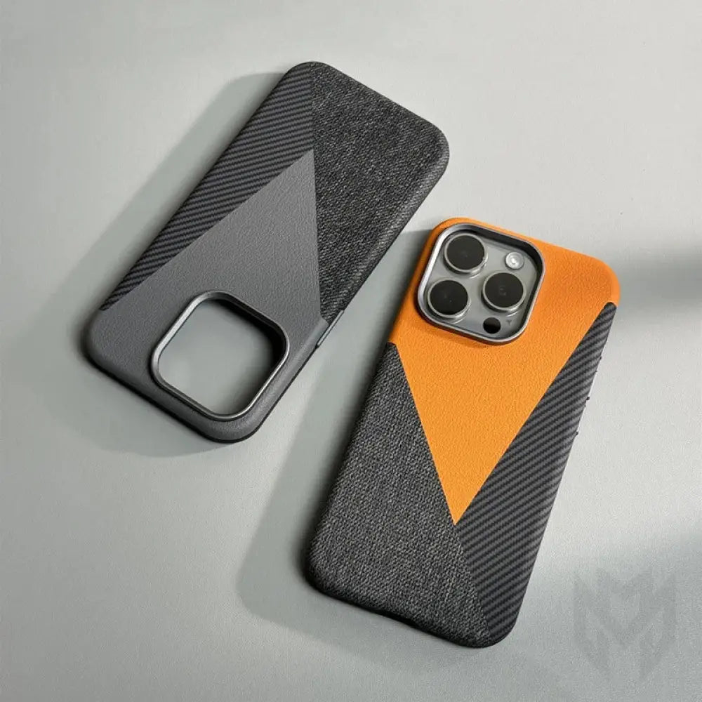 iPhone Case in Leather and Carbon with Anti-impact Protection