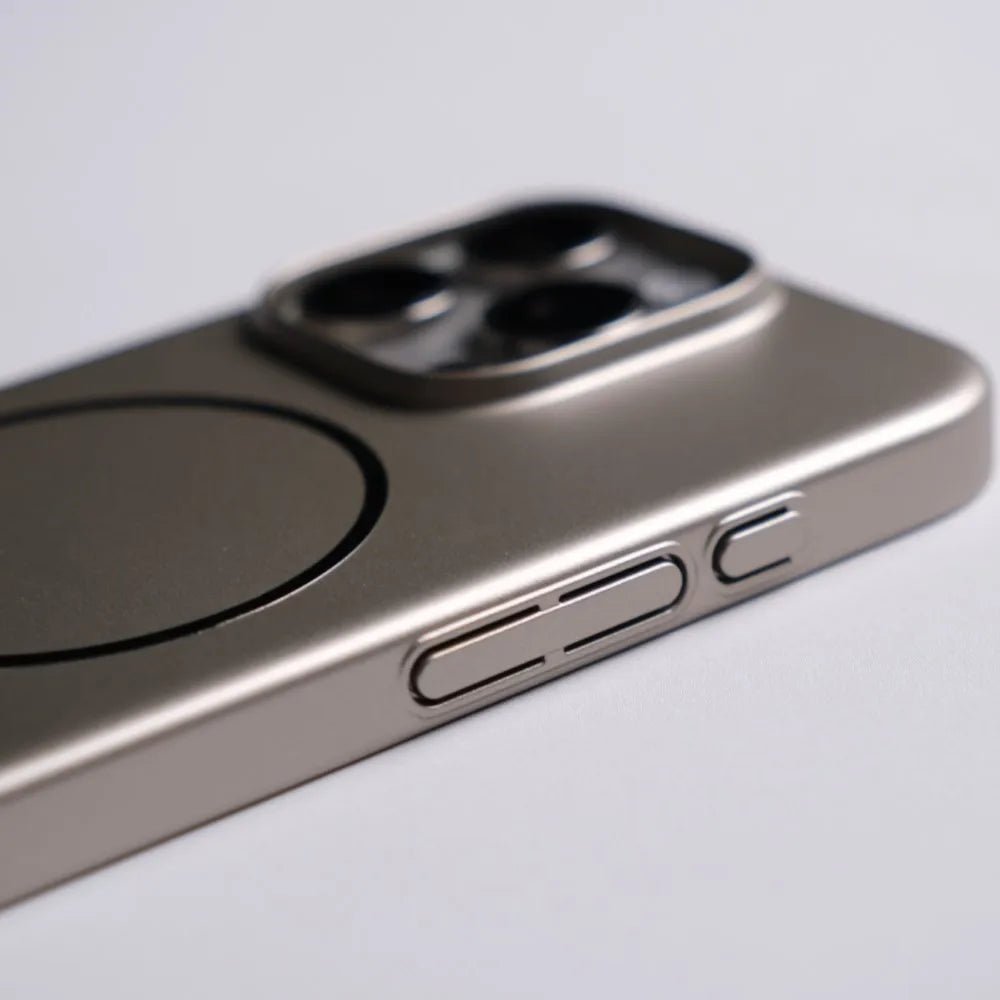 Minimalist Matte iPhone Case with MagSafe Charging