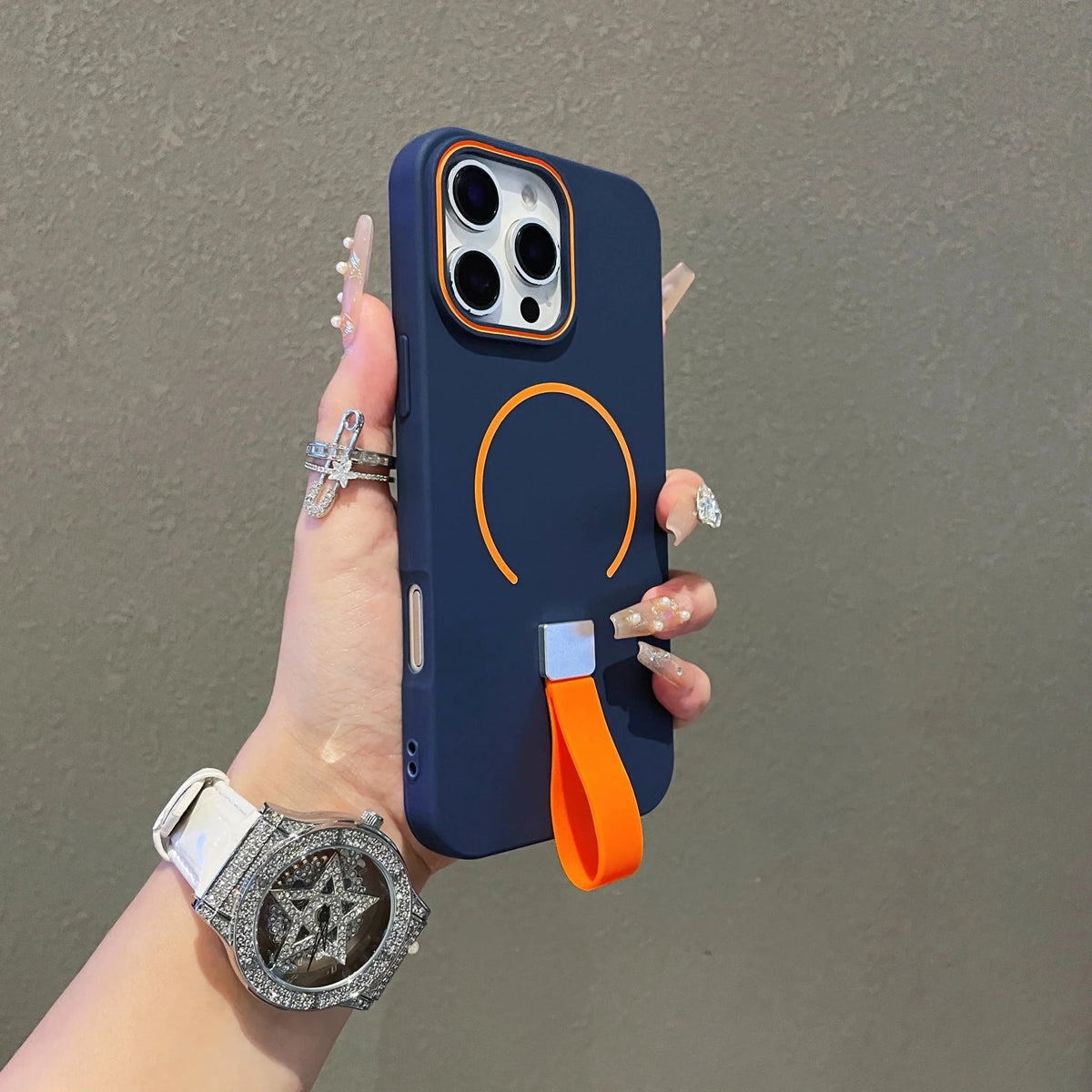 iPhone Case with Retractable Strap and MagSafe Charging