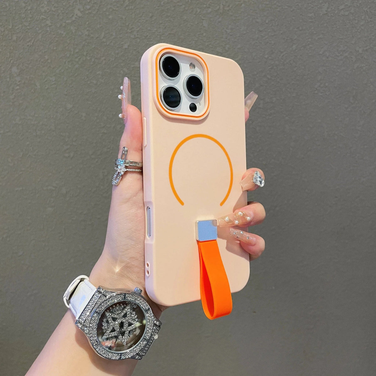 iPhone Case with Retractable Strap and MagSafe Charging