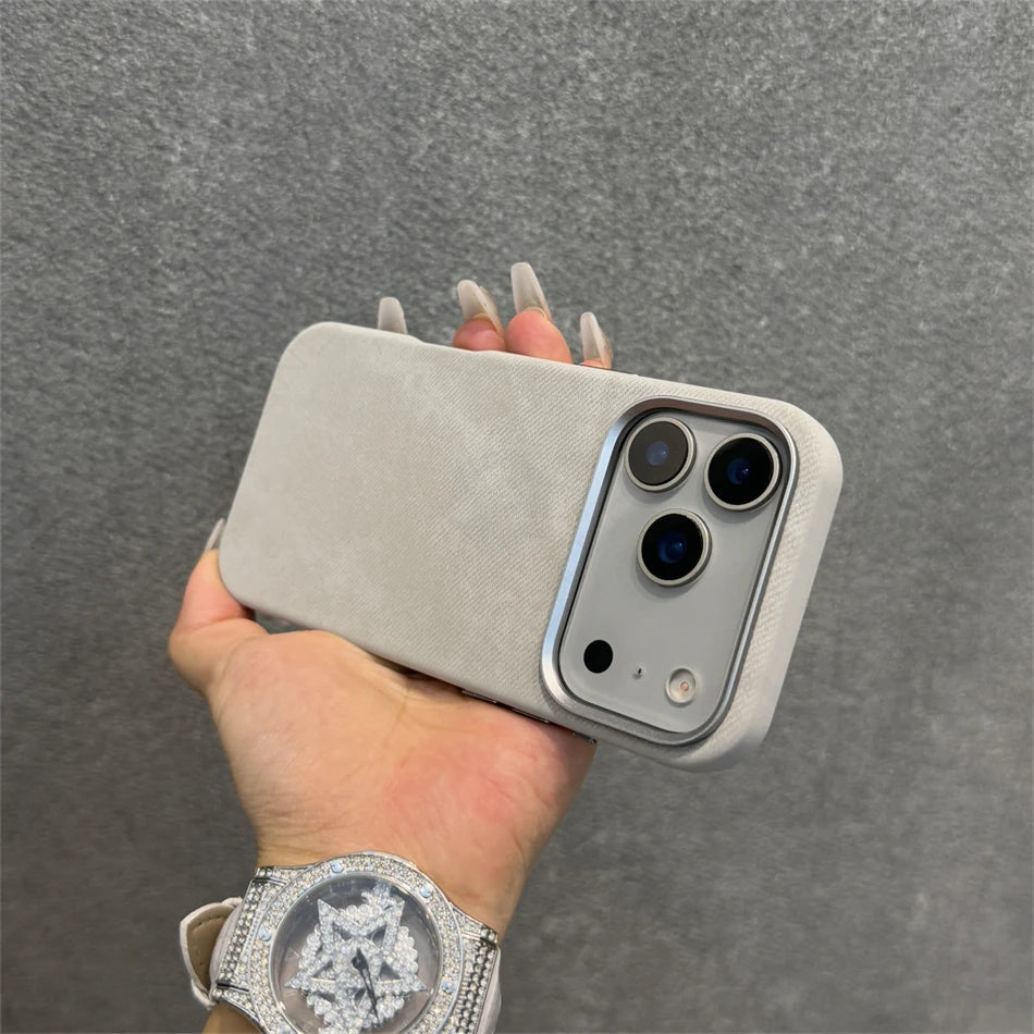 iPhone Case in Comfort Fabric and MagSafe Charging