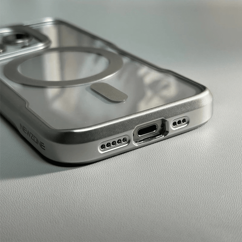Minimalist Transparent iPhone Case with MagSafe