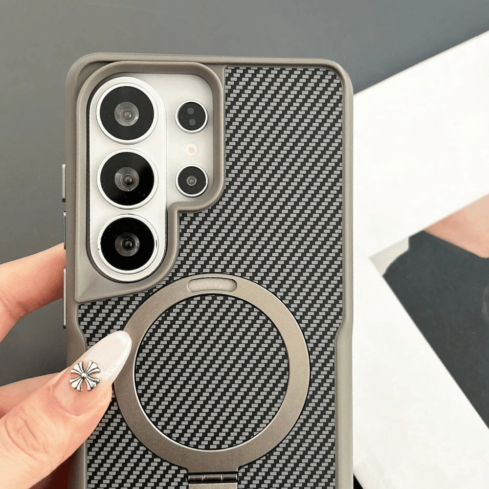 Samsung Case with Carbon Finish and MagSafe Charging
